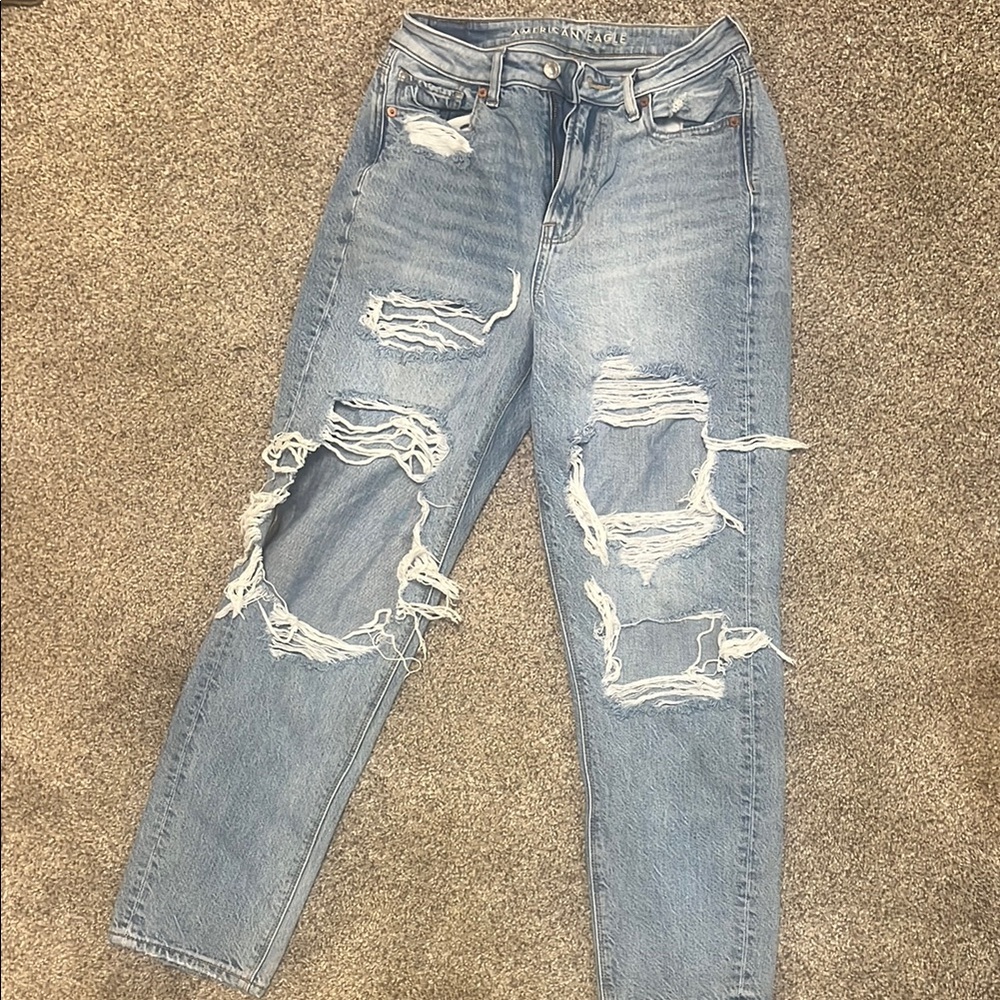 American Eagle Highest Rise Straight Leg Mom Jean